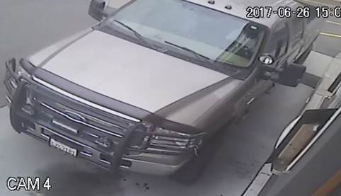 Suspect vehicle in espresso stand robbery in Kent, Washington
