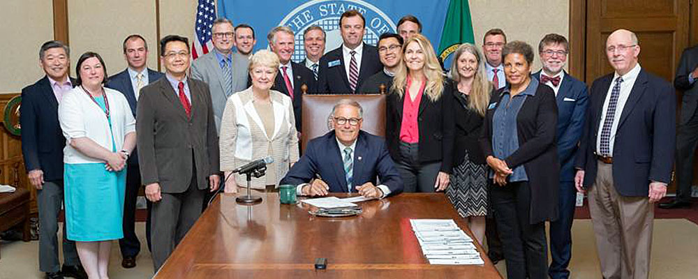 Keiser legislation to create additional airport capacity signed by Gov. Inslee